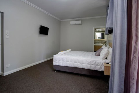 Lakes And Ocean Hotel Forster - Accommodation Newcastle 17