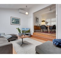 Spacious cottage with views 10 mins from the city - Accommodation Newcastle