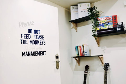 Mad Monkey Broadway - Accommodation Newcastle 11