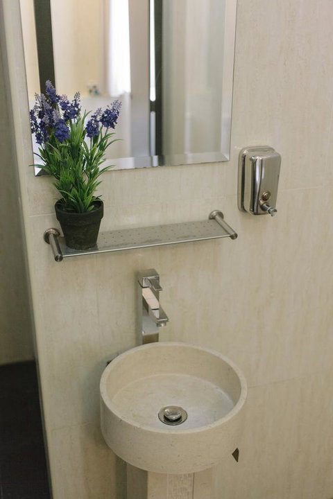 Mad Monkey Broadway - Accommodation Newcastle 33