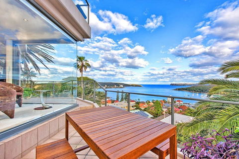STUNNING MANLY VIEWS - Accommodation Newcastle 6