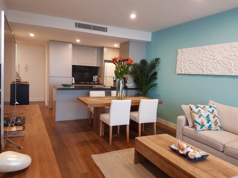 Arena Luxury Beachfront Apartment - Accommodation Newcastle 39