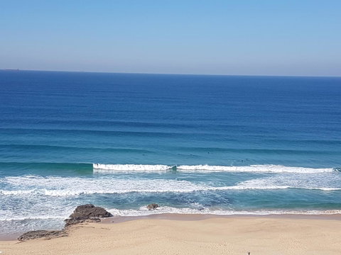 Arena Luxury Beachfront Apartment - Accommodation Newcastle 29