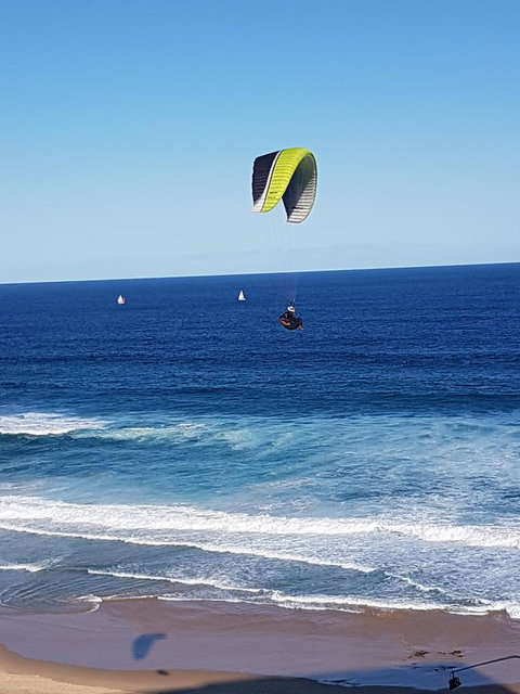 Arena Luxury Beachfront Apartment - Accommodation Newcastle 15