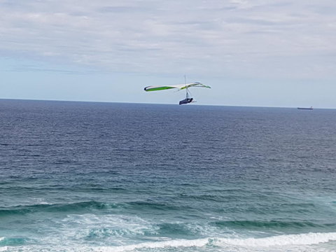Arena Luxury Beachfront Apartment - Accommodation Newcastle 1