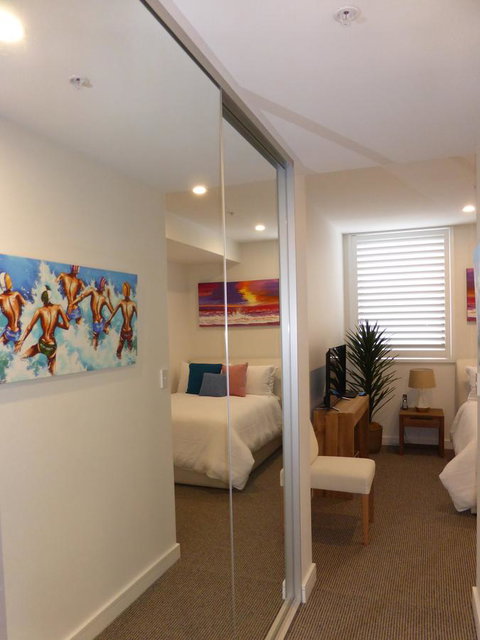 Arena Luxury Beachfront Apartment - Accommodation Newcastle 28