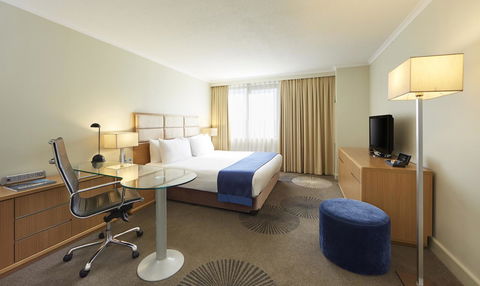 Holiday Inn Parramatta, An IHG Hotel - Accommodation Newcastle 5