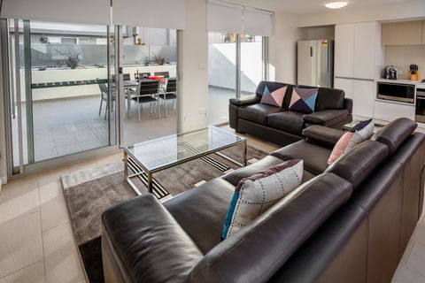 Hamilton Executive Apartments - Accommodation Newcastle 23