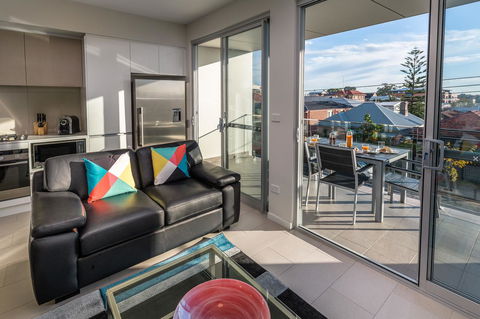 Hamilton Executive Apartments - Accommodation Newcastle 8
