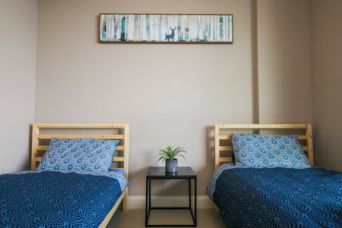 Olympic Park Sunshine 2 Bedrooms Apts With Private Parking - Accommodation Newcastle 19