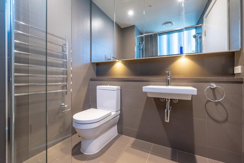 Olympic Park Sunshine 2 Bedrooms Apts With Private Parking - Accommodation Newcastle 29