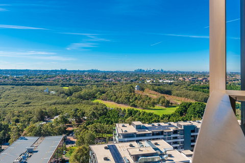 Olympic Park Sunshine 2 Bedrooms Apts With Private Parking - Accommodation Newcastle 30