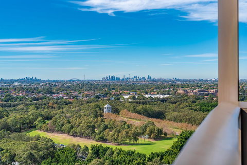 Olympic Park Sunshine 2 Bedrooms Apts With Private Parking - Accommodation Newcastle 20