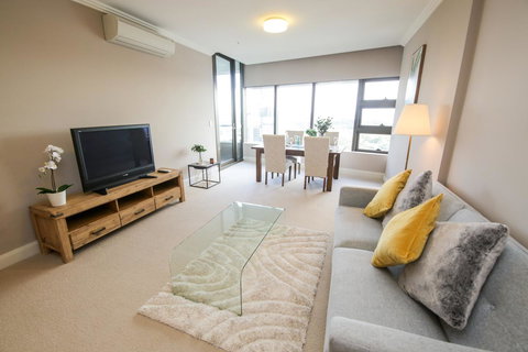 Olympic Park Sunshine 2 Bedrooms Apts With Private Parking - Accommodation Newcastle 13