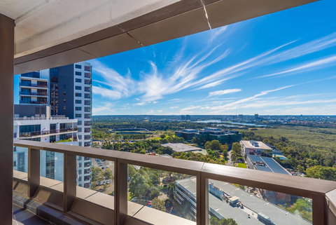 Olympic Park Sunshine 2 Bedrooms Apts With Private Parking - Accommodation Newcastle 0