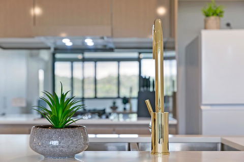 Stylish And Neat Two Bed Apartment In Wentworth Point - Accommodation Newcastle 2