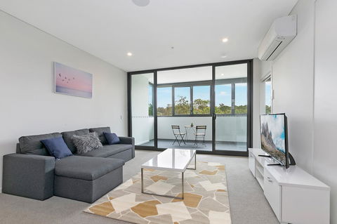 Stylish And Neat Two Bed Apartment In Wentworth Point - Accommodation Newcastle 0