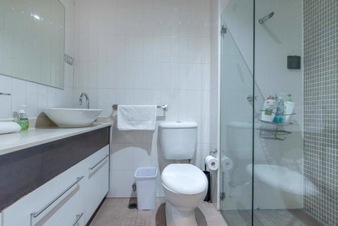 2 Bed House + Loft In Pyrmont - Accommodation Newcastle 15