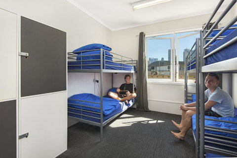 Mad Monkey Downtown - Accommodation Newcastle 1