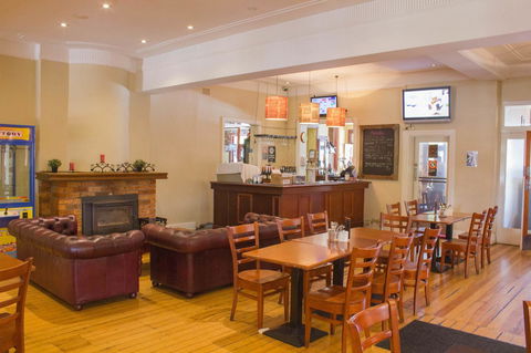 Gardners Inn Hotel - Accommodation Newcastle 7