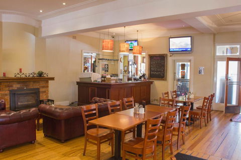 Gardners Inn Hotel - Accommodation Newcastle 9