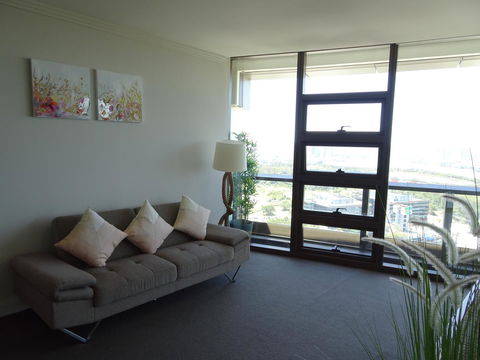 Sydney Olympic Park Apartment - Accommodation Newcastle 4