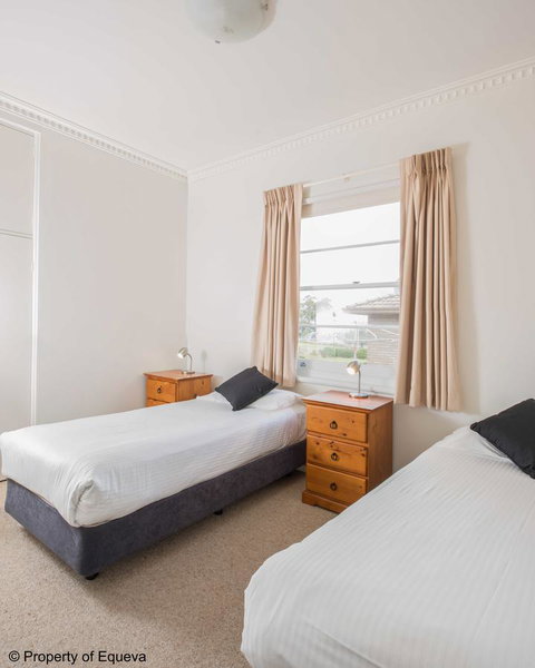 Villa Blue - Accommodation Newcastle 15