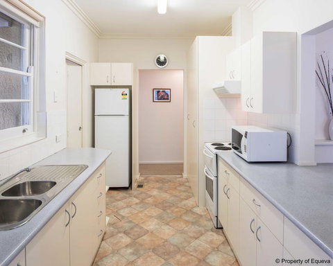 Villa Blue - Accommodation Newcastle 14