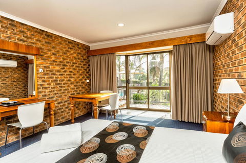 Hume Country Motor Inn - Accommodation Newcastle 4