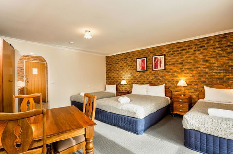 Hume Country Motor Inn - Accommodation Newcastle 5
