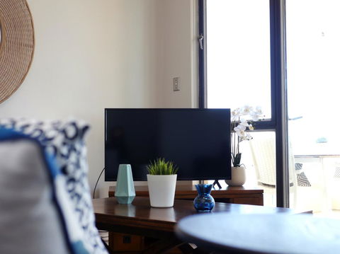Panoramic Harbour Views And Unbeatable Comfort - Accommodation Newcastle 11