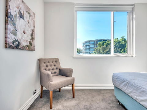 Panoramic Harbour Views And Unbeatable Comfort - Accommodation Newcastle 13