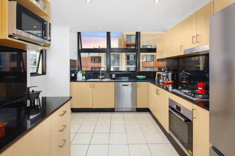 Darling Harbour Penthouse Views+Jacuzzi - Accommodation Newcastle 12
