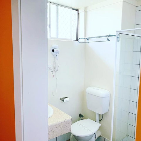 Pine Tree Motel - Accommodation Newcastle 35
