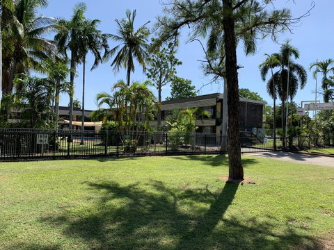 Pine Tree Motel - Accommodation Newcastle 3