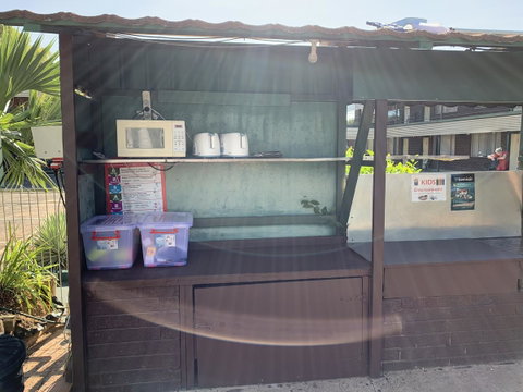 Pine Tree Motel - Accommodation Newcastle 5