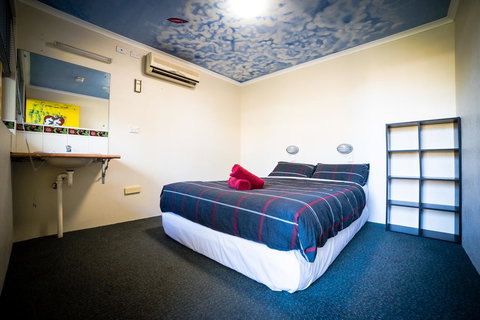 Jump Inn Alice Budget Accommodation - Accommodation Newcastle 9