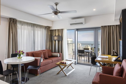 Oaks Darwin Elan Hotel - Accommodation Newcastle 16