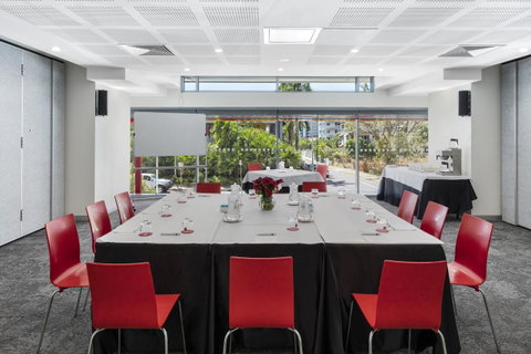 Oaks Darwin Elan Hotel - Accommodation Newcastle 25