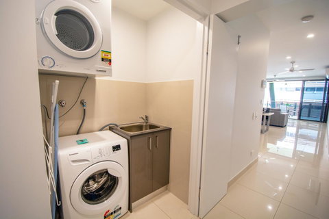 Magnum Serviced Apartments - Accommodation Newcastle 15