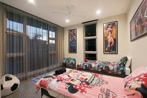 Salt Village Retreat - Accommodation Newcastle 6