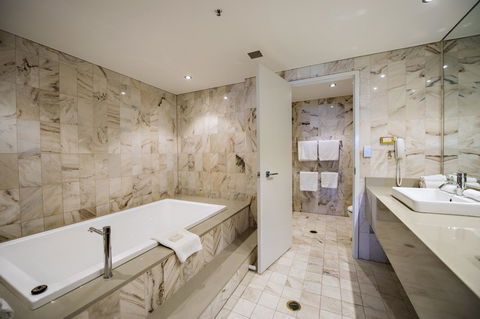 Hilton Darwin - Accommodation Newcastle 35