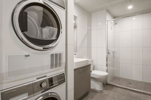 Hudson Berrimah - Accommodation Newcastle 3