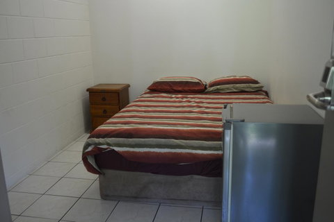 Frogs-Hollow Backpackers - Accommodation Newcastle 11