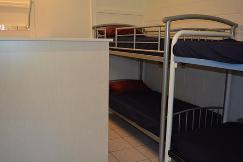 Frogs-Hollow Backpackers - Accommodation Newcastle 4