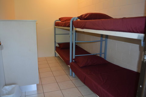 Frogs-Hollow Backpackers - Accommodation Newcastle 9