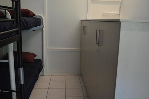 Frogs-Hollow Backpackers - Accommodation Newcastle 6