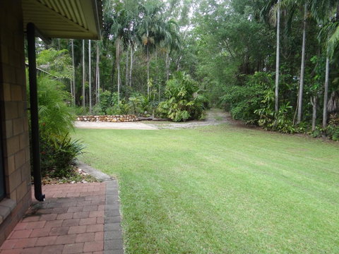DARWIN'S SHADY ACRES RETREAT - Accommodation Newcastle 9
