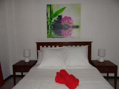 DARWIN'S SHADY ACRES RETREAT - Accommodation Newcastle 34