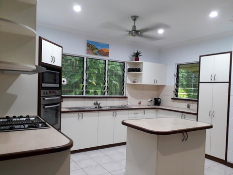 DARWIN'S SHADY ACRES RETREAT - Accommodation Newcastle 23
